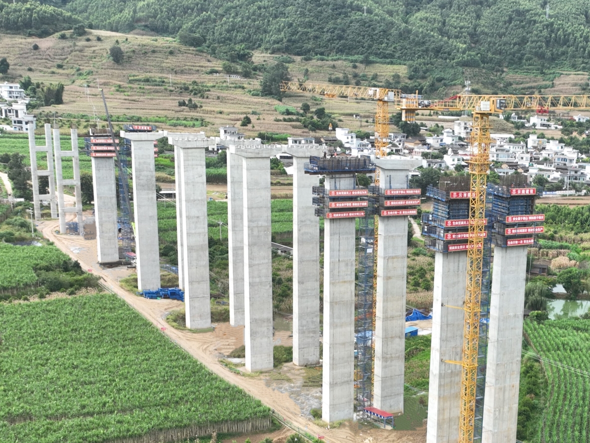 南云高速項(xiàng)目 (2).JPG